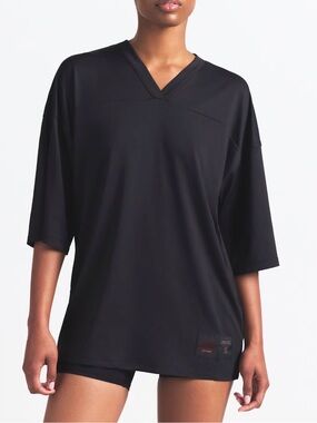 ✨ NikeSKIMS Airy Oversized V-Neck T-Shirt